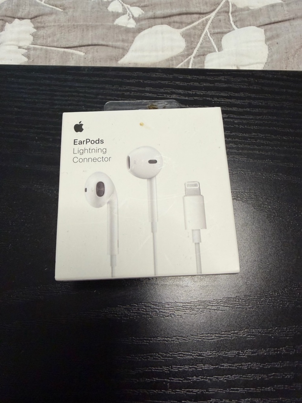 Apple White EarPods with Lightning Connector